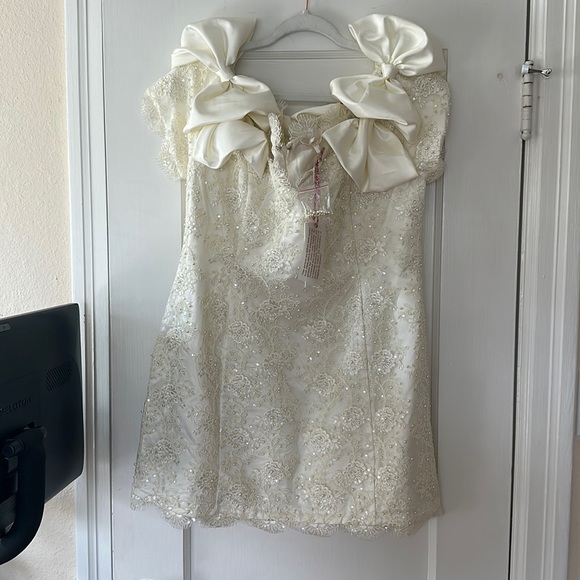 COPY - NWT Tags SZ: 14 - Picture 2 of 3